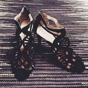 Adrienne Vittadini velvet heels